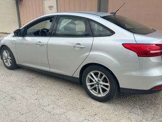 2018 Ford Focus SE - Primary Damage Straight On Image